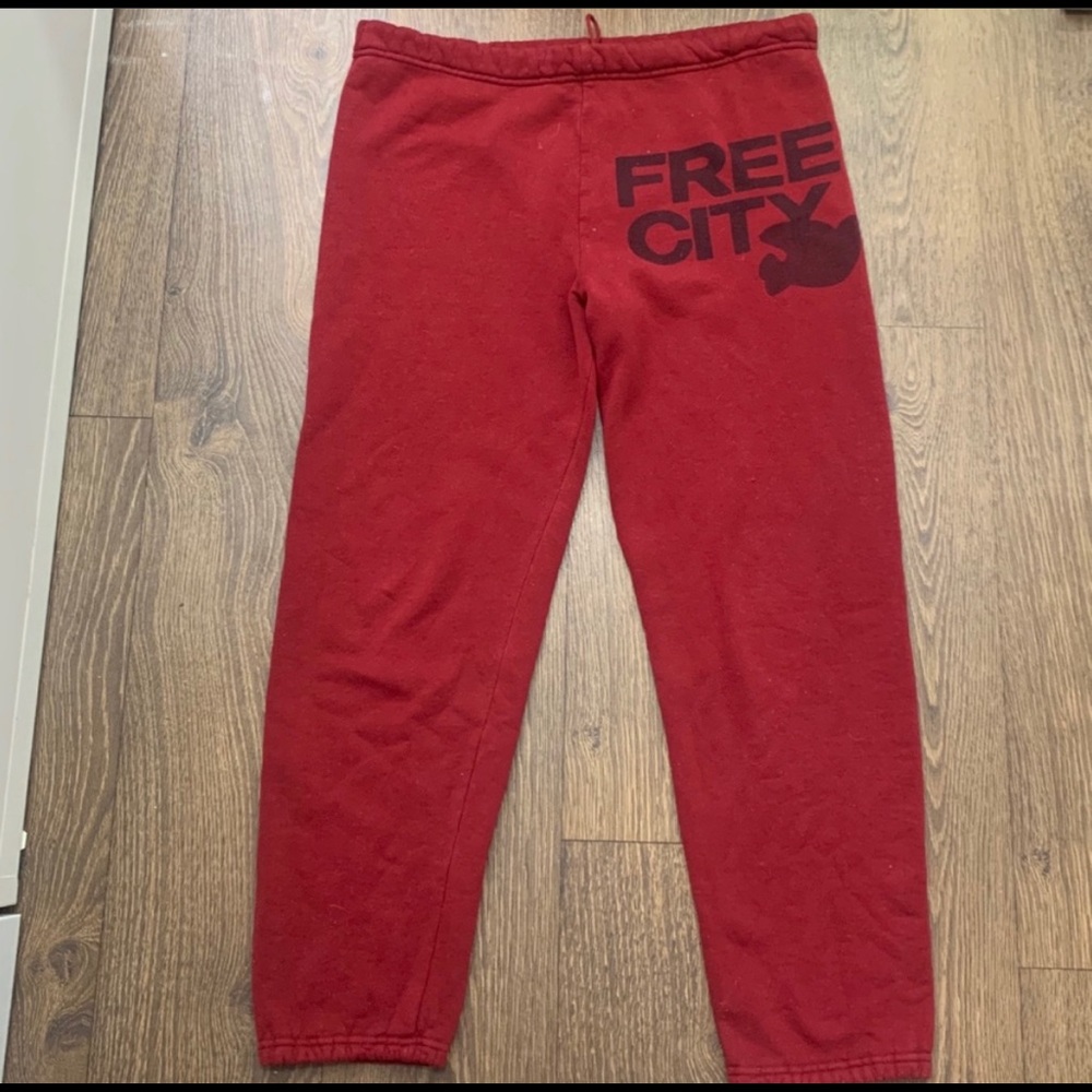 FREECITY Red Sweatpants